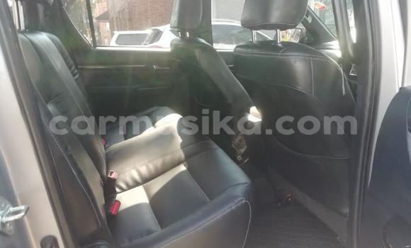 Nunua Ilio tumika Toyota Hilux Fedha Gari ndani ya Beitbridge nchini Matabeleland Kusini Nunua Ilio tumika Toyota Hilux Fedha Gari ndani ya Beitbridge nchini Matabeleland Kusini