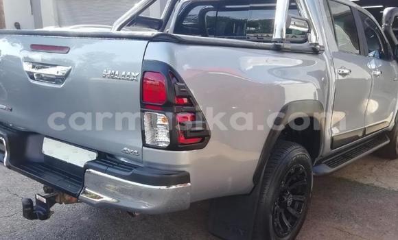 Nunua Ilio tumika Toyota Hilux Fedha Gari ndani ya Beitbridge nchini Matabeleland Kusini Nunua Ilio tumika Toyota Hilux Fedha Gari ndani ya Beitbridge nchini Matabeleland Kusini