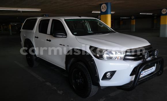 Tenga Tsaru Toyota Hilux Chena Mota in Beitbridge in Matabeleland South Tenga Tsaru Toyota Hilux Chena Mota in Beitbridge in Matabeleland South