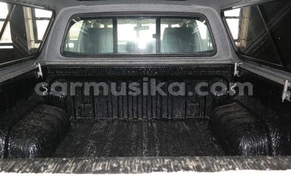 Tenga Tsaru Toyota Hilux Chena Mota in Beitbridge in Matabeleland South Tenga Tsaru Toyota Hilux Chena Mota in Beitbridge in Matabeleland South