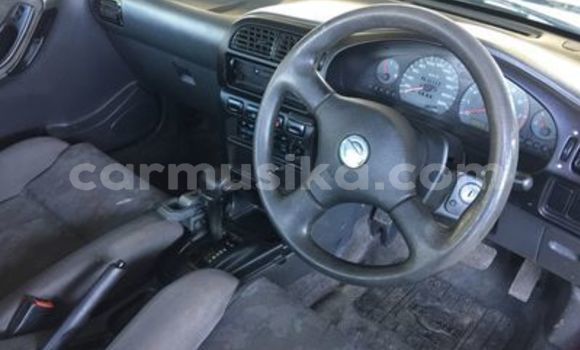 Nunua Ilio tumika Nissan Sentra Nyeupe Gari ndani ya Beitbridge nchini Matabeleland Kusini Nunua Ilio tumika Nissan Sentra Nyeupe Gari ndani ya Beitbridge nchini Matabeleland Kusini