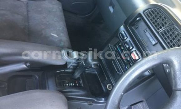 Nunua Ilio tumika Nissan Sentra Nyeupe Gari ndani ya Beitbridge nchini Matabeleland Kusini Nunua Ilio tumika Nissan Sentra Nyeupe Gari ndani ya Beitbridge nchini Matabeleland Kusini