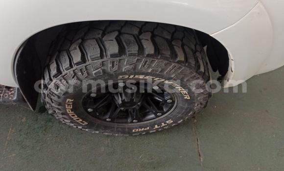 Acheter Occasion Voiture Toyota Hilux Blanc à Beitbridge, Matabeleland South Acheter Occasion Voiture Toyota Hilux Blanc à Beitbridge, Matabeleland South