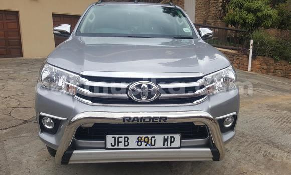 Nunua Ilio tumika Toyota Hilux Fedha Gari ndani ya Beitbridge nchini Matabeleland Kusini Nunua Ilio tumika Toyota Hilux Fedha Gari ndani ya Beitbridge nchini Matabeleland Kusini