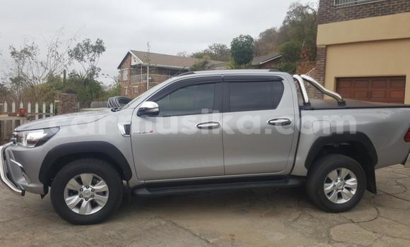 Nunua Ilio tumika Toyota Hilux Fedha Gari ndani ya Beitbridge nchini Matabeleland Kusini Nunua Ilio tumika Toyota Hilux Fedha Gari ndani ya Beitbridge nchini Matabeleland Kusini