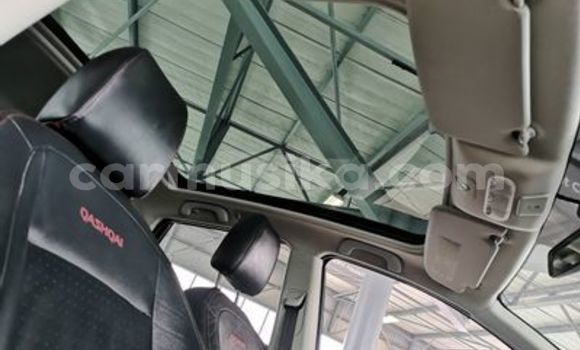 Nunua Ilio tumika Nissan Qashqai Beige Gari ndani ya Beitbridge nchini Matabeleland Kusini Nunua Ilio tumika Nissan Qashqai Beige Gari ndani ya Beitbridge nchini Matabeleland Kusini