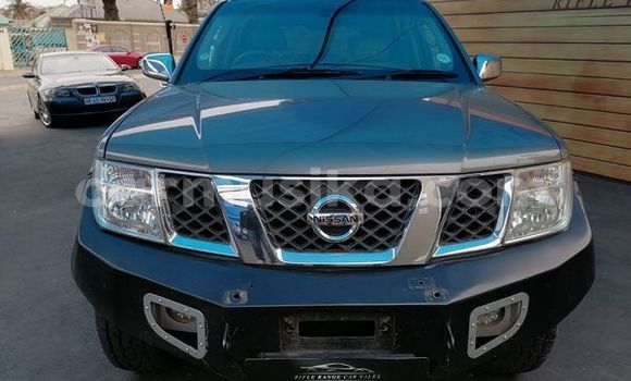 Buy Used Nissan Pathfinder Beige Car in Beitbridge in Matabeleland South