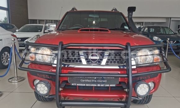 Buy Used Nissan NP 300 Beige Car in Beitbridge in Matabeleland South