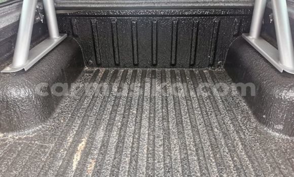 Acheter Occasion Voiture Nissan NP 300 Beige à Beitbridge, Matabeleland South Acheter Occasion Voiture Nissan NP 300 Beige à Beitbridge, Matabeleland South