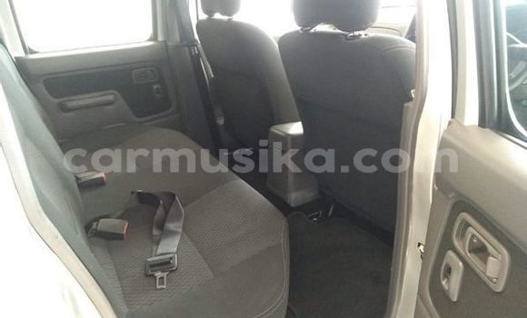 Acheter Occasion Voiture Nissan NP 300 Gris à Beitbridge, Matabeleland South Acheter Occasion Voiture Nissan NP 300 Gris à Beitbridge, Matabeleland South