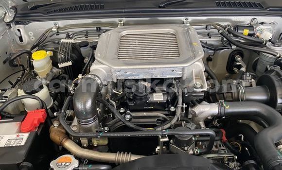 Acheter Occasion Voiture Nissan NP 300 Gris à Beitbridge, Matabeleland South Acheter Occasion Voiture Nissan NP 300 Gris à Beitbridge, Matabeleland South