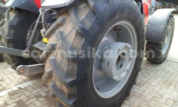 Nunua Ilio tumika DAF LF Nyekundu Lori ndani ya Beitbridge nchini Matabeleland Kusini Nunua Ilio tumika DAF LF Nyekundu Lori ndani ya Beitbridge nchini Matabeleland Kusini