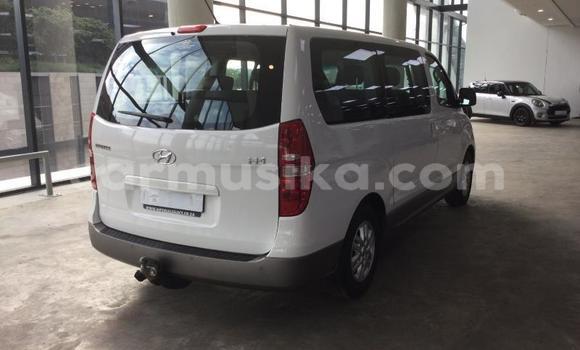 Acheter Occasion Voiture Hyundai H1 Blanc à Harare, Harare Acheter Occasion Voiture Hyundai H1 Blanc à Harare, Harare