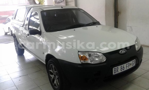 Acheter Occasion Voiture Ford Pickup Blanc à Beitbridge, Matabeleland South Acheter Occasion Voiture Ford Pickup Blanc à Beitbridge, Matabeleland South