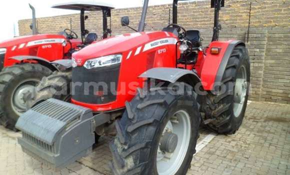 Nunua Ilio tumika DAF LF Nyekundu Lori ndani ya Beitbridge nchini Matabeleland Kusini Nunua Ilio tumika DAF LF Nyekundu Lori ndani ya Beitbridge nchini Matabeleland Kusini