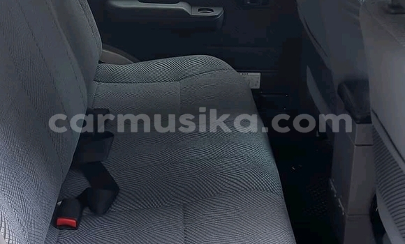 Nunua Ilio tumika Toyota Land Cruiser Nyeupe Gari ndani ya Beitbridge nchini Matabeleland Kusini Nunua Ilio tumika Toyota Land Cruiser Nyeupe Gari ndani ya Beitbridge nchini Matabeleland Kusini