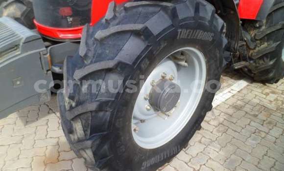 Nunua Ilio tumika DAF LF Nyekundu Lori ndani ya Beitbridge nchini Matabeleland Kusini Nunua Ilio tumika DAF LF Nyekundu Lori ndani ya Beitbridge nchini Matabeleland Kusini