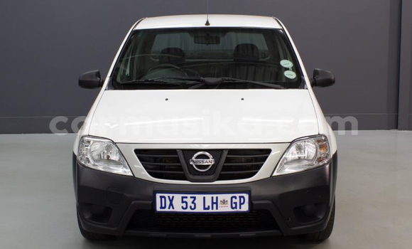 Buy Used Nissan NP 300 White Car in Beitbridge in Matabeleland South Buy Used Nissan NP 300 White Car in Beitbridge in Matabeleland South