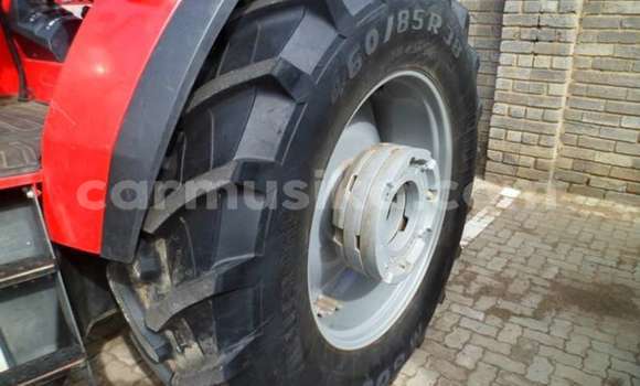 Nunua Ilio tumika DAF LF Nyekundu Lori ndani ya Beitbridge nchini Matabeleland Kusini Nunua Ilio tumika DAF LF Nyekundu Lori ndani ya Beitbridge nchini Matabeleland Kusini