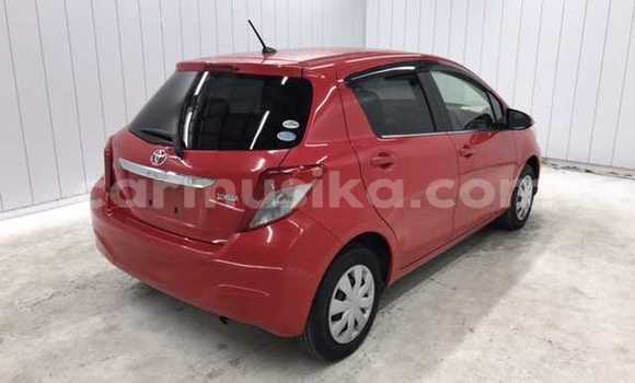 Nunua Ilio tumika Toyota Vitz Nyekundu Gari ndani ya Beitbridge nchini Matabeleland Kusini Nunua Ilio tumika Toyota Vitz Nyekundu Gari ndani ya Beitbridge nchini Matabeleland Kusini