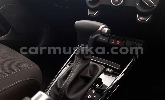 Acheter Occasion Voiture Kia Rio Blanc à Beitbridge, Matabeleland South Acheter Occasion Voiture Kia Rio Blanc à Beitbridge, Matabeleland South