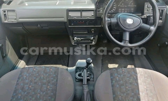 Acheter Occasion Voiture Mazda 323 Blanc à Beitbridge, Matabeleland South Acheter Occasion Voiture Mazda 323 Blanc à Beitbridge, Matabeleland South