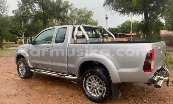 Buy Used Toyota Hilux Beige Car in Beitbridge in Matabeleland South Buy Used Toyota Hilux Beige Car in Beitbridge in Matabeleland South