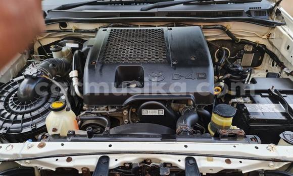 Acheter Occasion Voiture Toyota Hilux Blanc à Beitbridge, Matabeleland South Acheter Occasion Voiture Toyota Hilux Blanc à Beitbridge, Matabeleland South