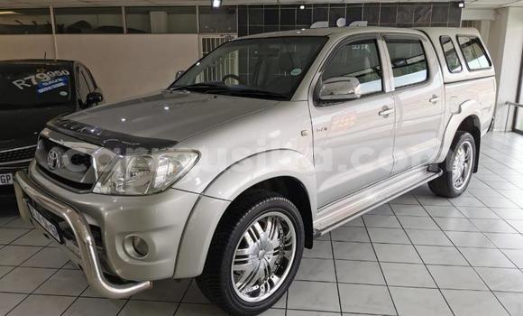 Nunua Ilio tumika Toyota Hilux Fedha Gari ndani ya Beitbridge nchini Matabeleland Kusini Nunua Ilio tumika Toyota Hilux Fedha Gari ndani ya Beitbridge nchini Matabeleland Kusini