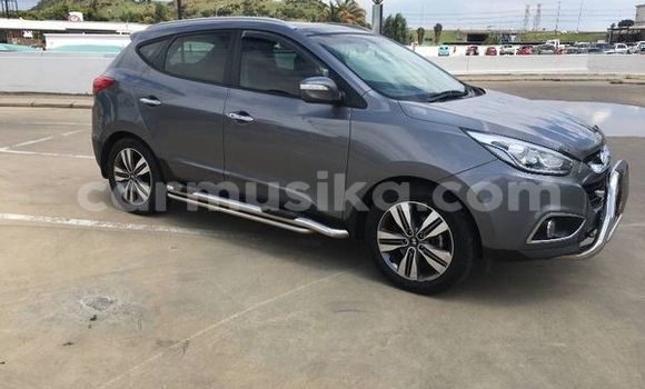 Buy Used Hyundai ix35 Silver Car in Beitbridge in Matabeleland South Buy Used Hyundai ix35 Silver Car in Beitbridge in Matabeleland South