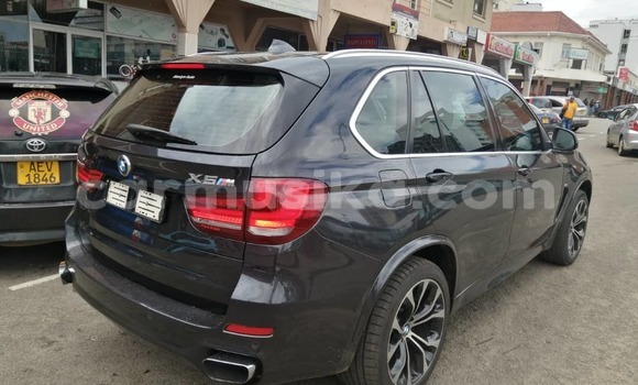 Nunua Mpya BMW X5 Nyeusi Gari ndani ya Harare nchini Harare Nunua Mpya BMW X5 Nyeusi Gari ndani ya Harare nchini Harare