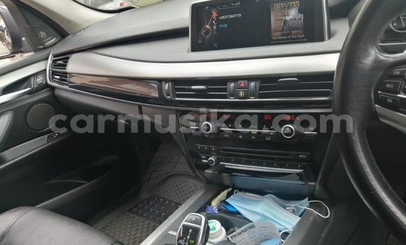 Nunua Mpya BMW X5 Nyeusi Gari ndani ya Harare nchini Harare Nunua Mpya BMW X5 Nyeusi Gari ndani ya Harare nchini Harare