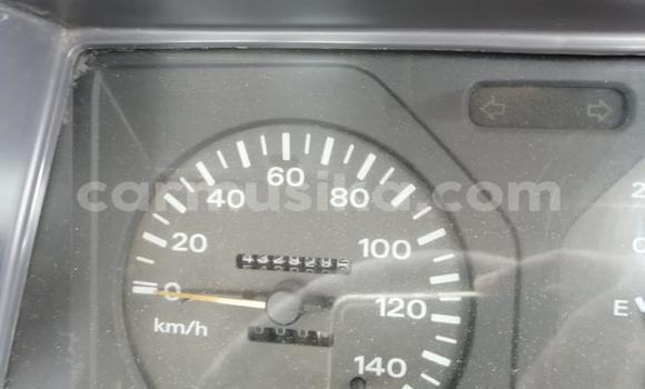 Nunua Ilio tumika Nissan UD Nyeupe Lori ndani ya Beitbridge nchini Matabeleland Kusini Nunua Ilio tumika Nissan UD Nyeupe Lori ndani ya Beitbridge nchini Matabeleland Kusini