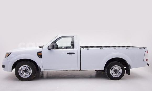 Acheter Occasion Voiture Ford Ranger Blanc à Beitbridge, Matabeleland South Acheter Occasion Voiture Ford Ranger Blanc à Beitbridge, Matabeleland South