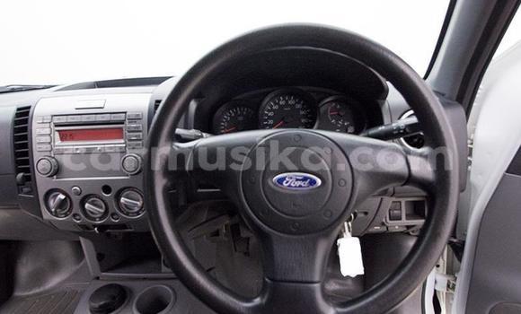 Acheter Occasion Voiture Ford Ranger Blanc à Beitbridge, Matabeleland South Acheter Occasion Voiture Ford Ranger Blanc à Beitbridge, Matabeleland South