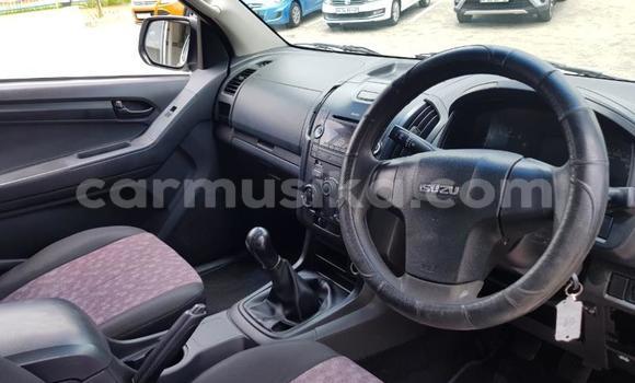 Tenga Tsaru Isuzu KB Chena Mota in Beitbridge in Matabeleland South Tenga Tsaru Isuzu KB Chena Mota in Beitbridge in Matabeleland South