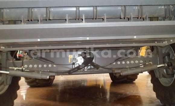 Tenga Tsaru Caterpillar 120 Zvimwe Rori in Beitbridge in Matabeleland South Tenga Tsaru Caterpillar 120 Zvimwe Rori in Beitbridge in Matabeleland South