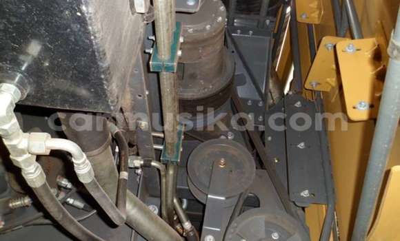 Tenga Tsaru Caterpillar 120 Zvimwe Rori in Beitbridge in Matabeleland South Tenga Tsaru Caterpillar 120 Zvimwe Rori in Beitbridge in Matabeleland South