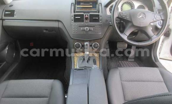 Acheter Occasion Voiture Mercedes‒Benz C–Class Gris à Beitbridge, Matabeleland South Acheter Occasion Voiture Mercedes‒Benz C–Class Gris à Beitbridge, Matabeleland South