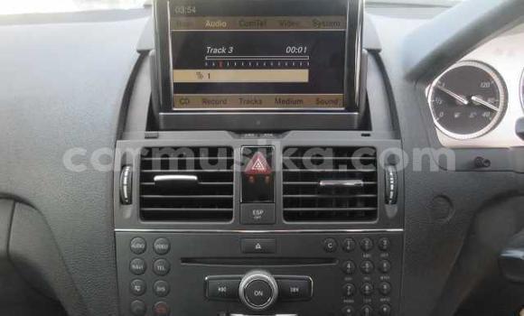 Acheter Occasion Voiture Mercedes‒Benz C–Class Gris à Beitbridge, Matabeleland South Acheter Occasion Voiture Mercedes‒Benz C–Class Gris à Beitbridge, Matabeleland South