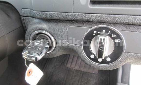 Acheter Occasion Voiture Mercedes‒Benz C–Class Gris à Beitbridge, Matabeleland South Acheter Occasion Voiture Mercedes‒Benz C–Class Gris à Beitbridge, Matabeleland South