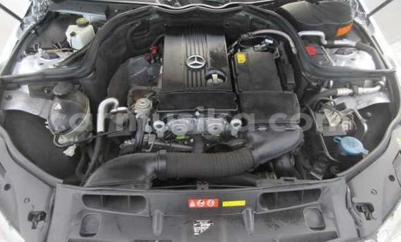Acheter Occasion Voiture Mercedes‒Benz C–Class Gris à Beitbridge, Matabeleland South Acheter Occasion Voiture Mercedes‒Benz C–Class Gris à Beitbridge, Matabeleland South