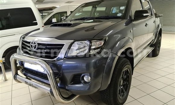 Buy Used Toyota Hilux Black Car in Beitbridge in Matabeleland South