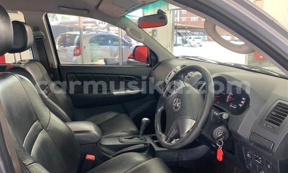 Tenga Tsaru Toyota Hilux Nhema Mota in Beitbridge in Matabeleland South Tenga Tsaru Toyota Hilux Nhema Mota in Beitbridge in Matabeleland South