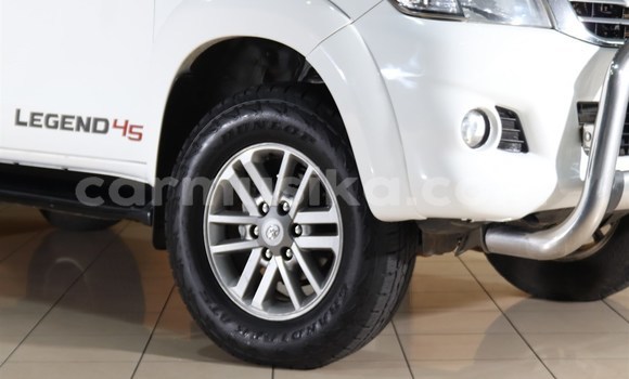 Tenga Tsaru Toyota Hilux Chena Mota in Beitbridge in Matabeleland South Tenga Tsaru Toyota Hilux Chena Mota in Beitbridge in Matabeleland South