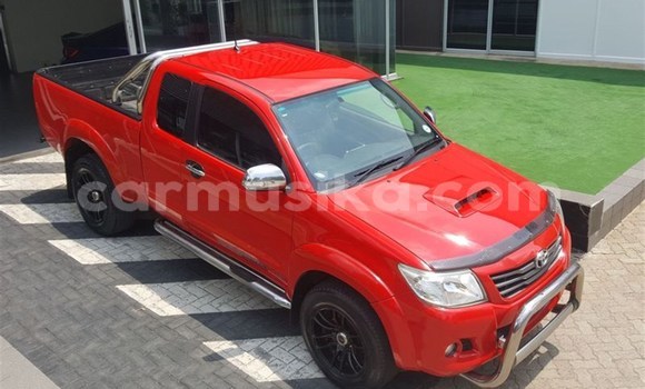 Buy Used Toyota Hilux Red Car in Beitbridge in Matabeleland South