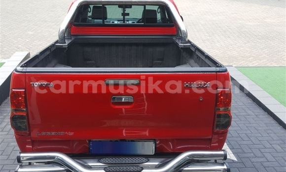 Nunua Ilio tumika Toyota Hilux Nyekundu Gari ndani ya Beitbridge nchini Matabeleland Kusini Nunua Ilio tumika Toyota Hilux Nyekundu Gari ndani ya Beitbridge nchini Matabeleland Kusini