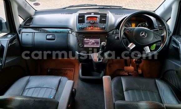 Acheter Occasion Voiture Mercedes Viano Gris à Beitbridge, Matabeleland South Acheter Occasion Voiture Mercedes Viano Gris à Beitbridge, Matabeleland South