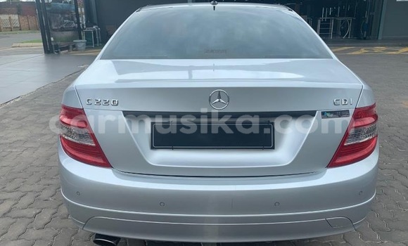 Acheter Occasion Voiture Mercedes‒Benz C–Class Gris à Beitbridge, Matabeleland South Acheter Occasion Voiture Mercedes‒Benz C–Class Gris à Beitbridge, Matabeleland South