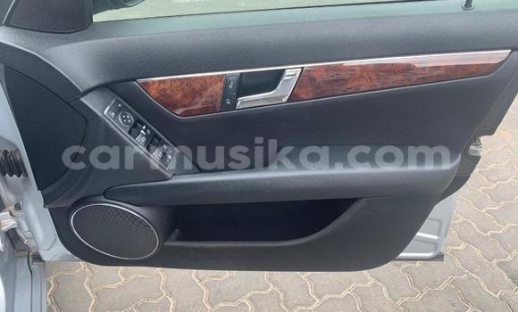 Acheter Occasion Voiture Mercedes‒Benz C–Class Gris à Beitbridge, Matabeleland South Acheter Occasion Voiture Mercedes‒Benz C–Class Gris à Beitbridge, Matabeleland South